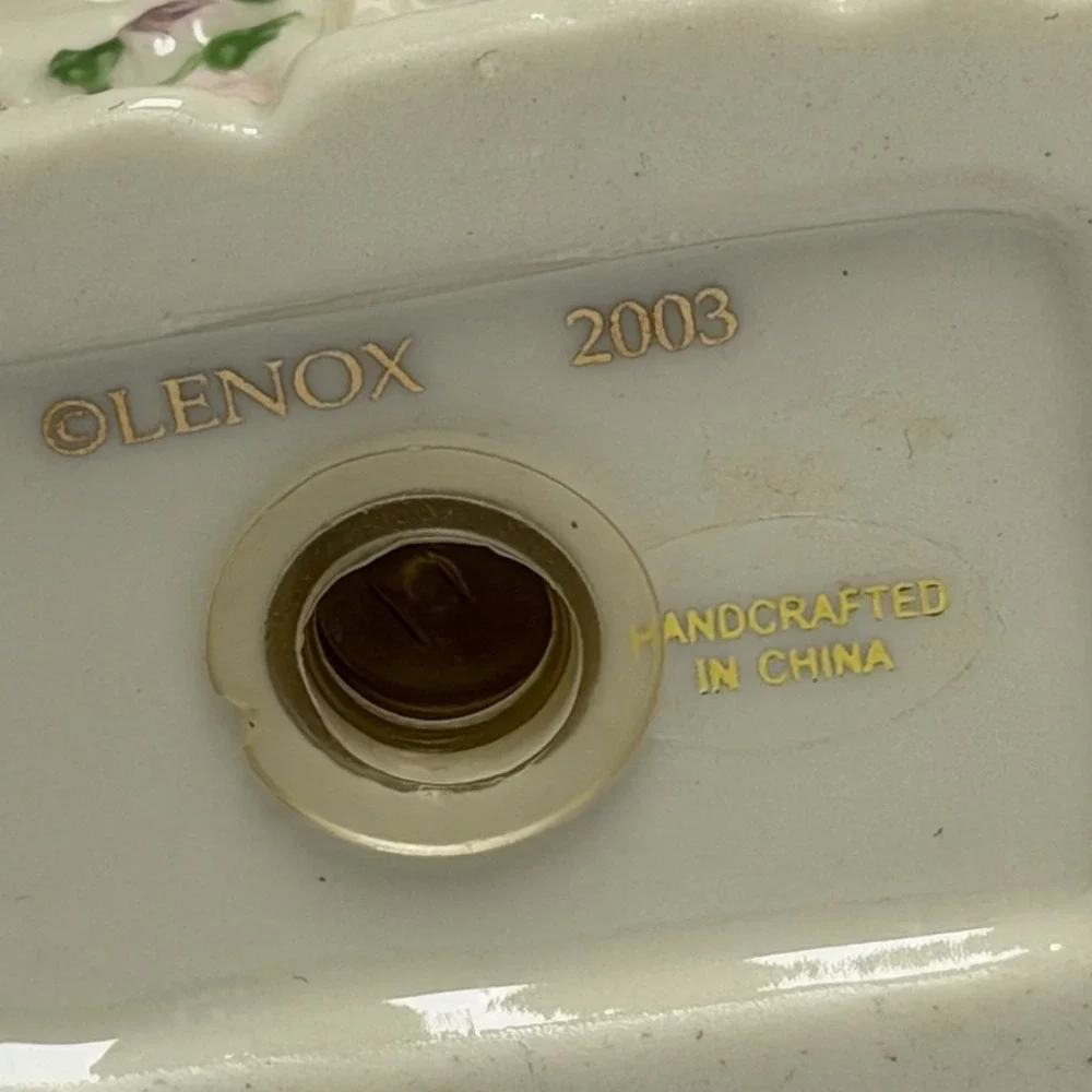 Vintage 2003 Lenox Irish Blessing Cottage Salt & Pepper Shakers Fine China‎